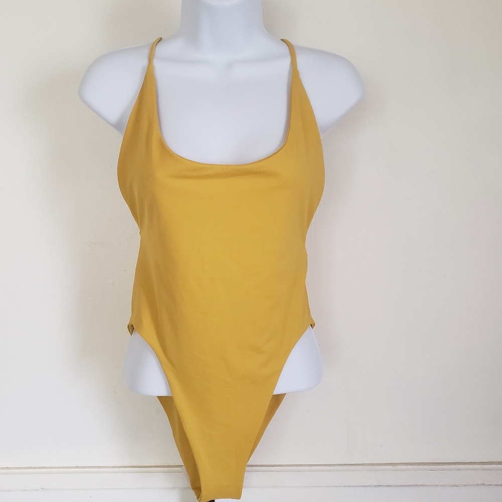 Dos Gardenias Womens Swimsuit 6/8 Vicious Luxury Sustainable Yellow NEW